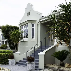 Conifer House Bed & Breakfast